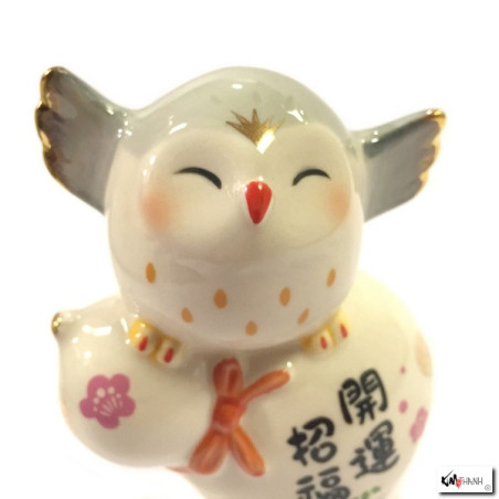 Chouette FUKURO en porcelaine japonaise BONhEUR et SANTé (h8.5cm)