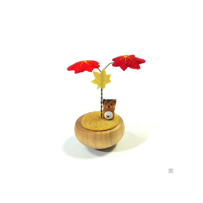 Culbuto yurayura en bois et chirimen TANUKi ERABLE (h7cm)
