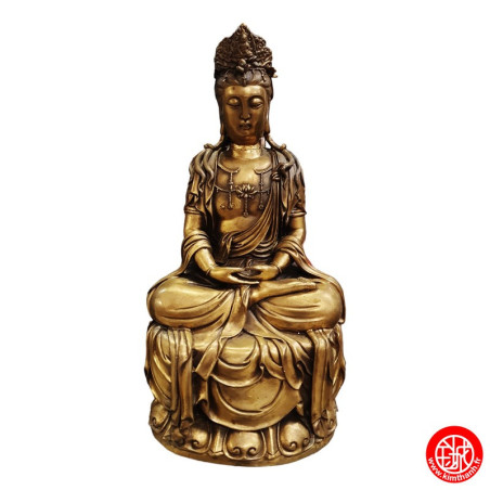 Déesse Kwan Yin assise sur lotus en Dhyani Mudra (méditation, acceptation et apaisement) en cuivre (L19*h35*p15cm)