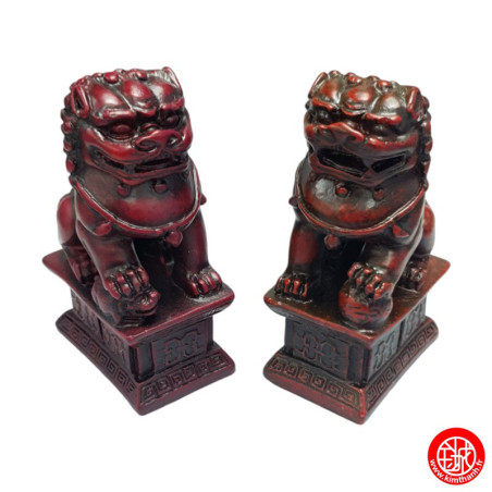 Chiens de Foo sur socle en résine rouge (h10cm)