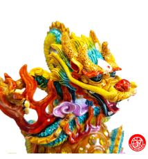 Dragon avec perle de feu en résine peint à la main h18.5cm