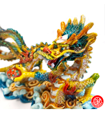 Dragon impérial sur les flots en résine peint à la main 16*10*7.5cm