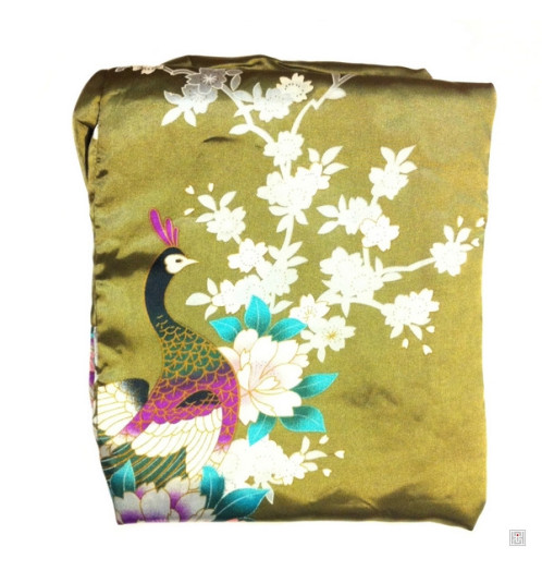 Kimono cache-coeur satiné imprimé FLEURS & PAON vert olive (72cm)