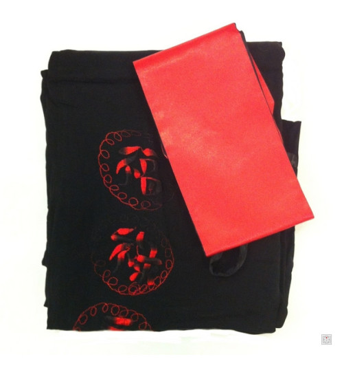 Kimono long noir brodé 3 BONhEURS et DRAGON ROUGE manches carrées 100% soie (TU)