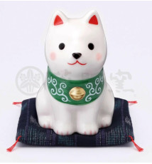 Figurine en porcelaine ShibA blanc sur coussin Shibori (h7.5cm)